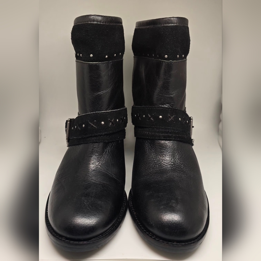 The Sak Black Leather Ankle Harness Booties with Silver Accents. 8 1/2 - Picture 2 of 7